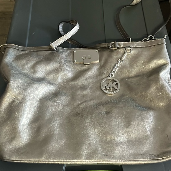 Silver large tote/sholder/crossbody bag - Picture 1 of 7